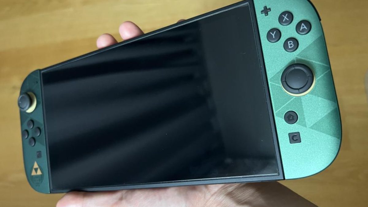Closer Look At Zelda 40th Anniversary Switch 2 Console
